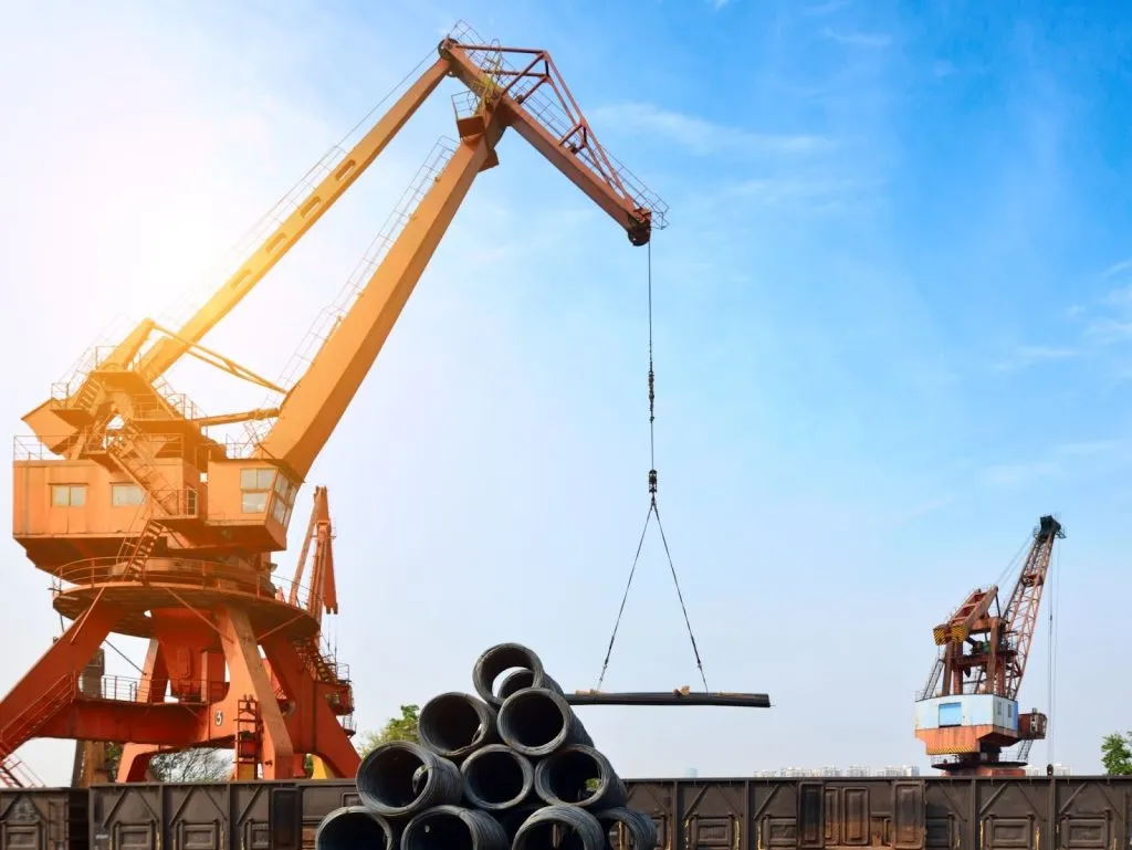 bal rentas-Grúas industriales- tipos, capacidades y cuándo conviene rentarlas